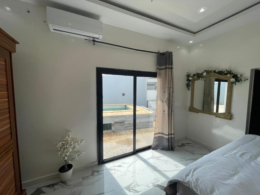 Villa Adja Nafy A Saly Gandigal Luaran gambar